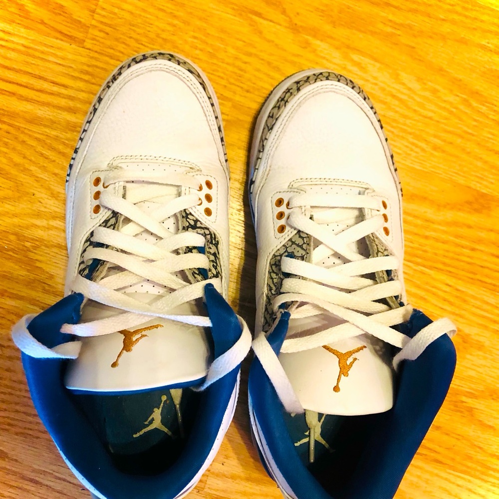 Air Jordan 3 Retros • Wizards 6.5Y